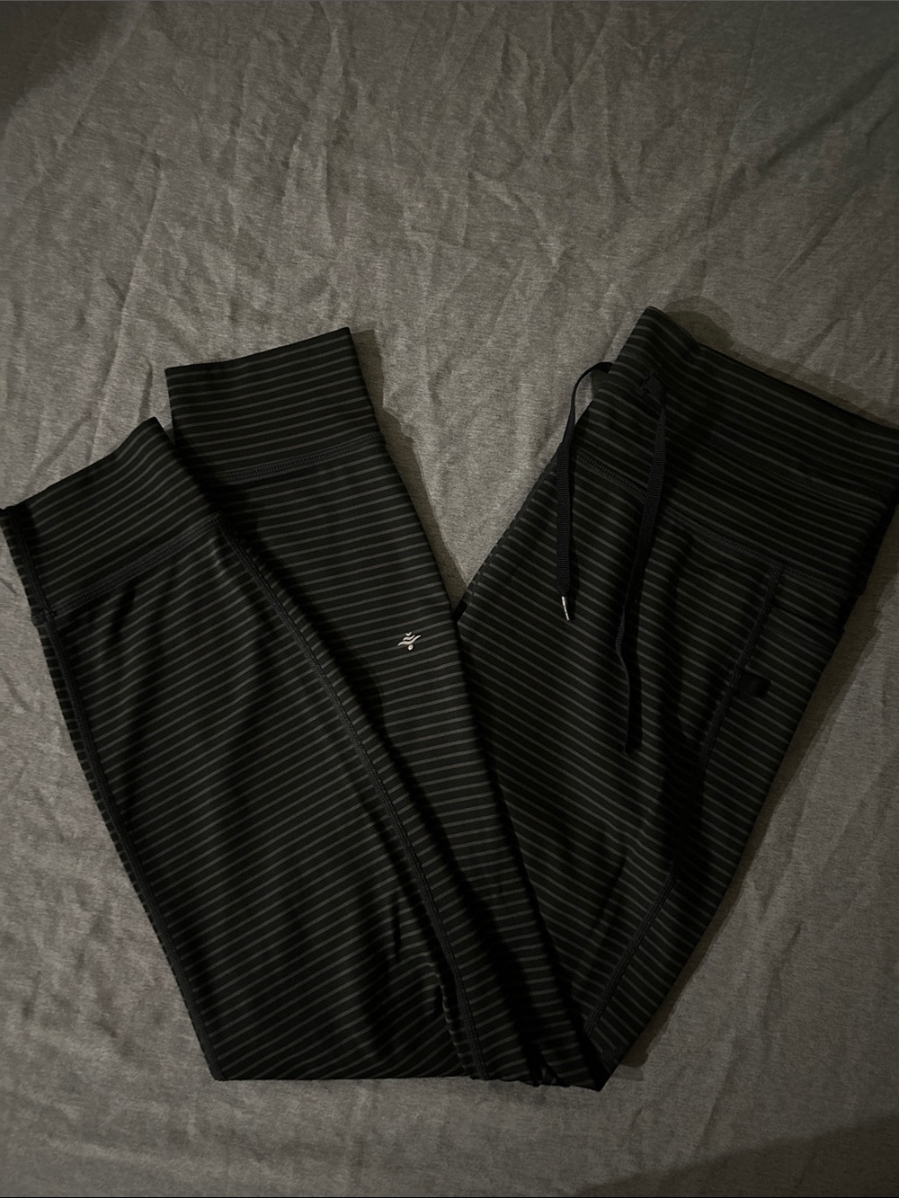 HALARA Black Striped Pull-On Leggings with Drawstring